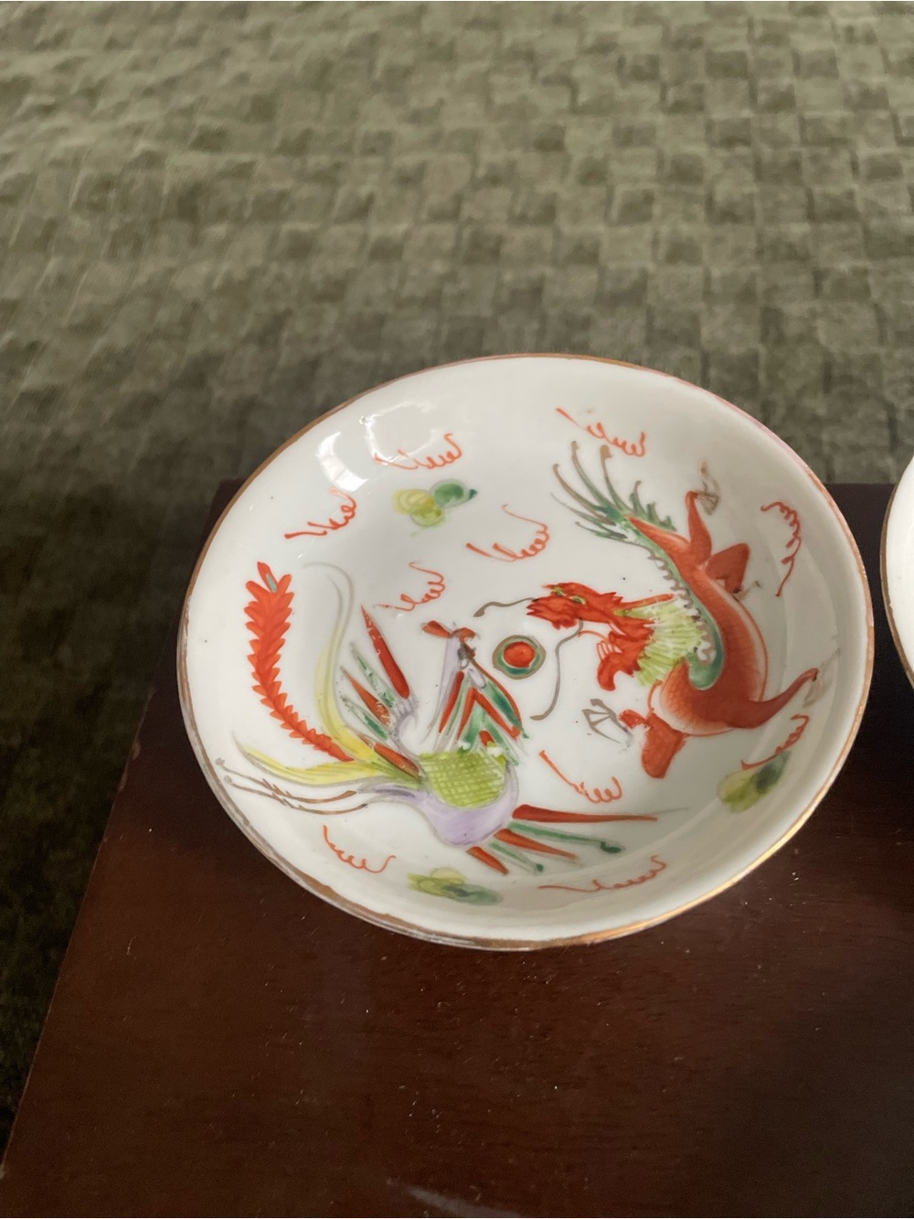 Vintage-4 Japanese Decorative Dish with Red and Green Phoenix Design